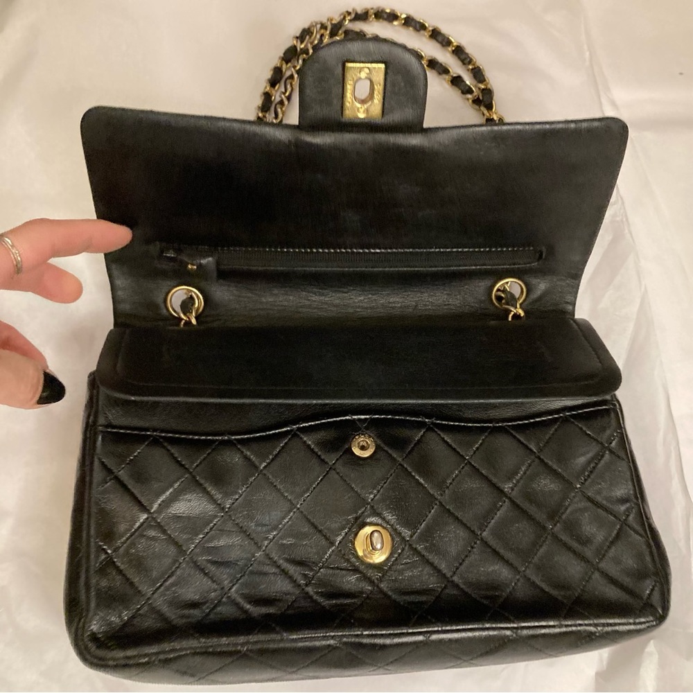 Chanel Vintage Classic Double Flap Lambskin Leather Shoulder Bag - Picture 9 of 16